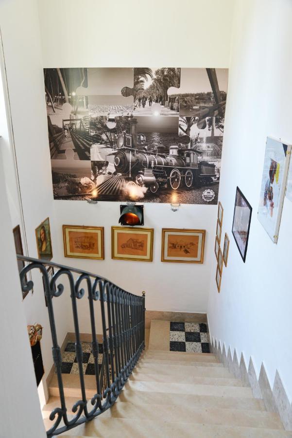 אלבה אדריאטיקה Ostello La Stazione מראה חיצוני תמונה